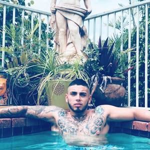 Meet your Posher, Andres